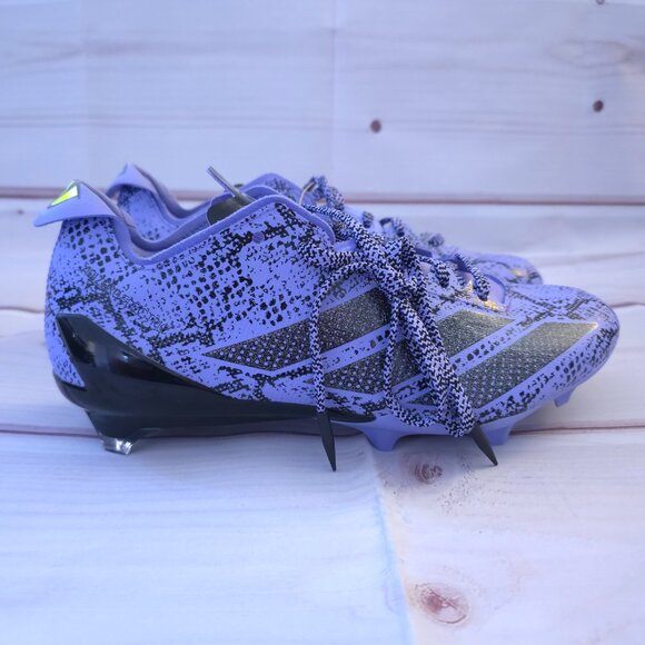 Athletic_Shoes